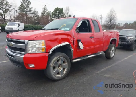 2011 Chevrolet Silverado 1500 Lt z USA, uszkodzony, nr VIN 1GCRCSE07BZ302435